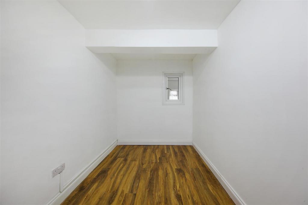 867 Harrow Road - ec JNLZK0k Zrlg IAu Wdv6.jpg
