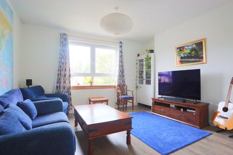 2 bedroom flat to rent, Baird Drive, Murrayfield, Edinburgh, EH12