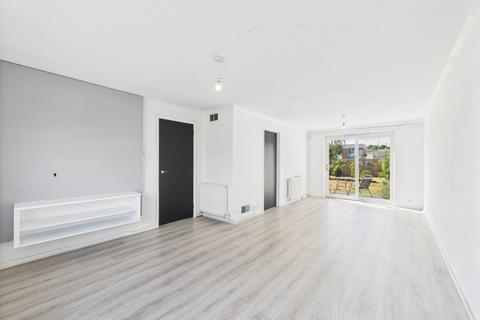 3 bedroom semi-detached house to rent, Newberry Crescent, Windsor, Berkshire, SL4