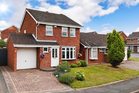 3 bedroom detached house for sale, Royal Close, Brierley Hill DY5
