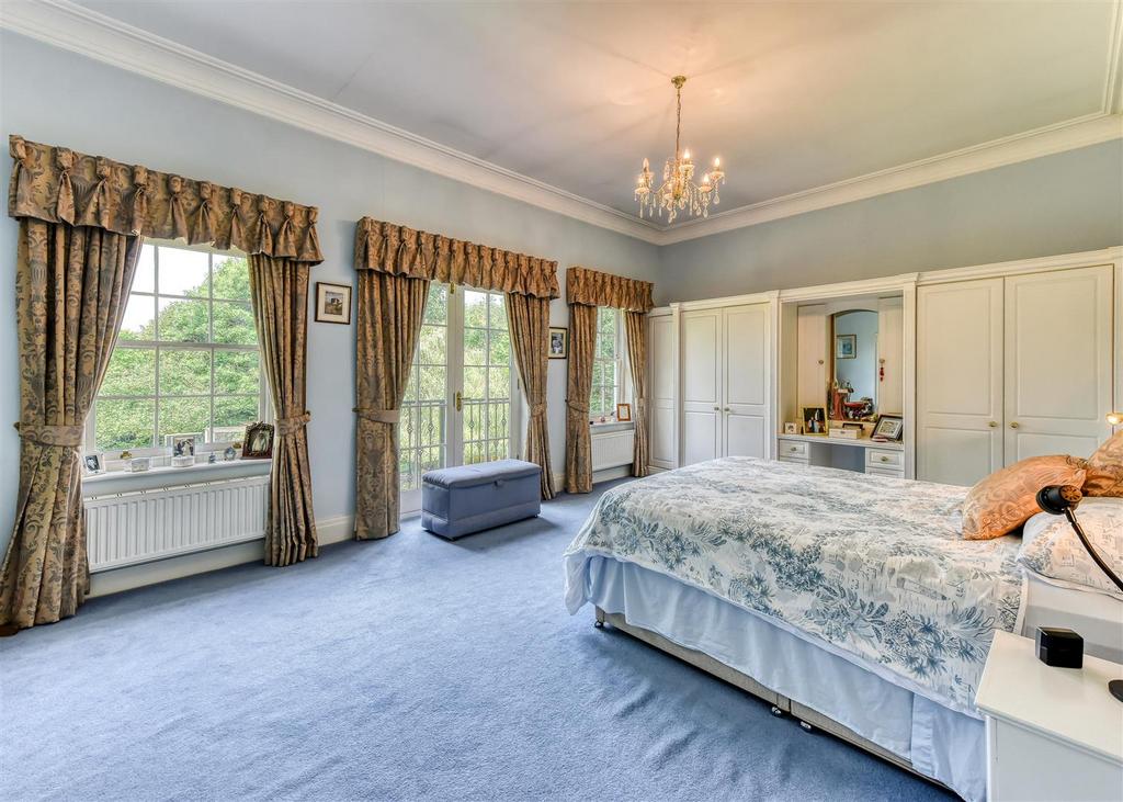 Ashfield House-bed1a.jpg