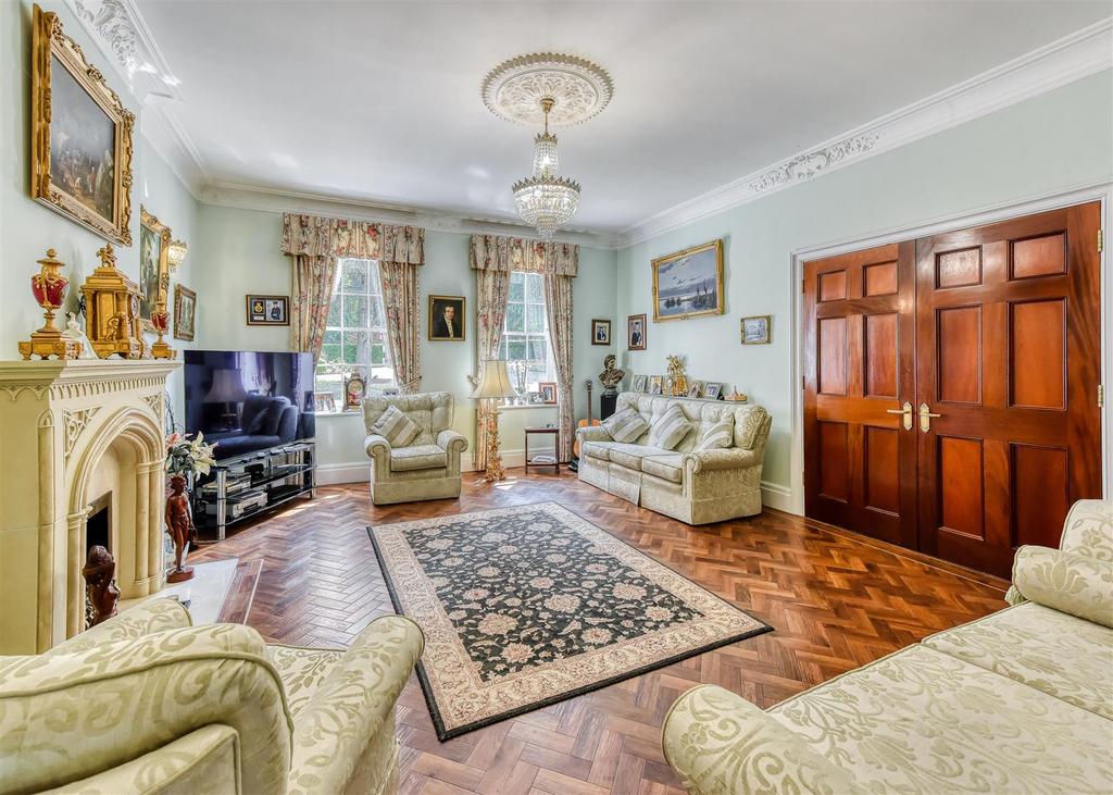 Ashfield House-family2.jpg