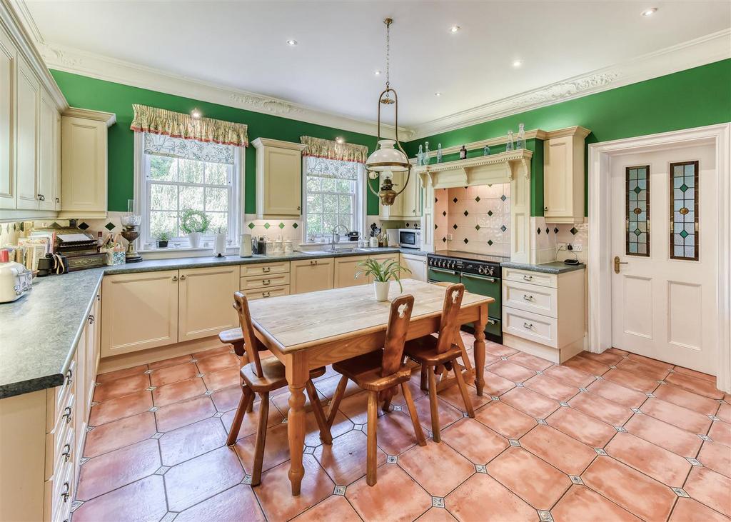 Ashfield House-kitchen2.jpg