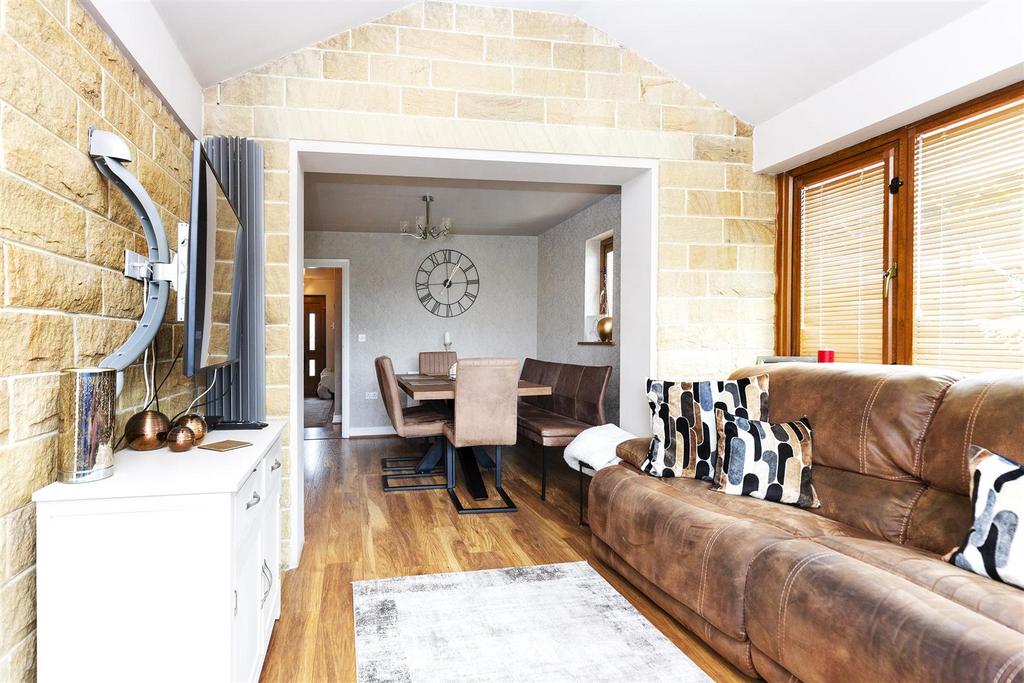 Bramleys Estate Agents - Dewsbury Road - Elland (1