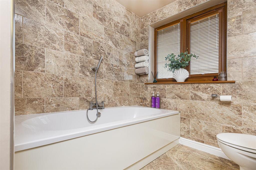 Bramleys Estate Agents - Dewsbury Road - Elland (3