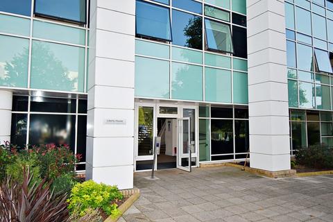 2 bedroom flat for sale, Bessemer Road, Welwyn Garden City, AL7