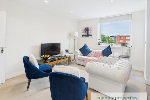 2 bedroom flat for sale, Bessemer Road, Welwyn Garden City, AL7
