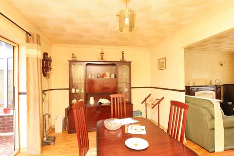 2 bedroom bungalow for sale, Carreg Arwyn, Llanharry, Pontyclun CF72 9LG