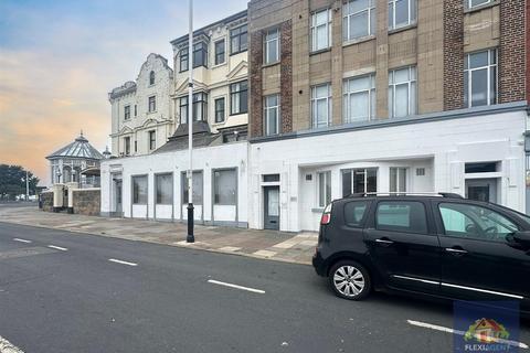 Studio to rent, Coronation Walk, Southport PR8