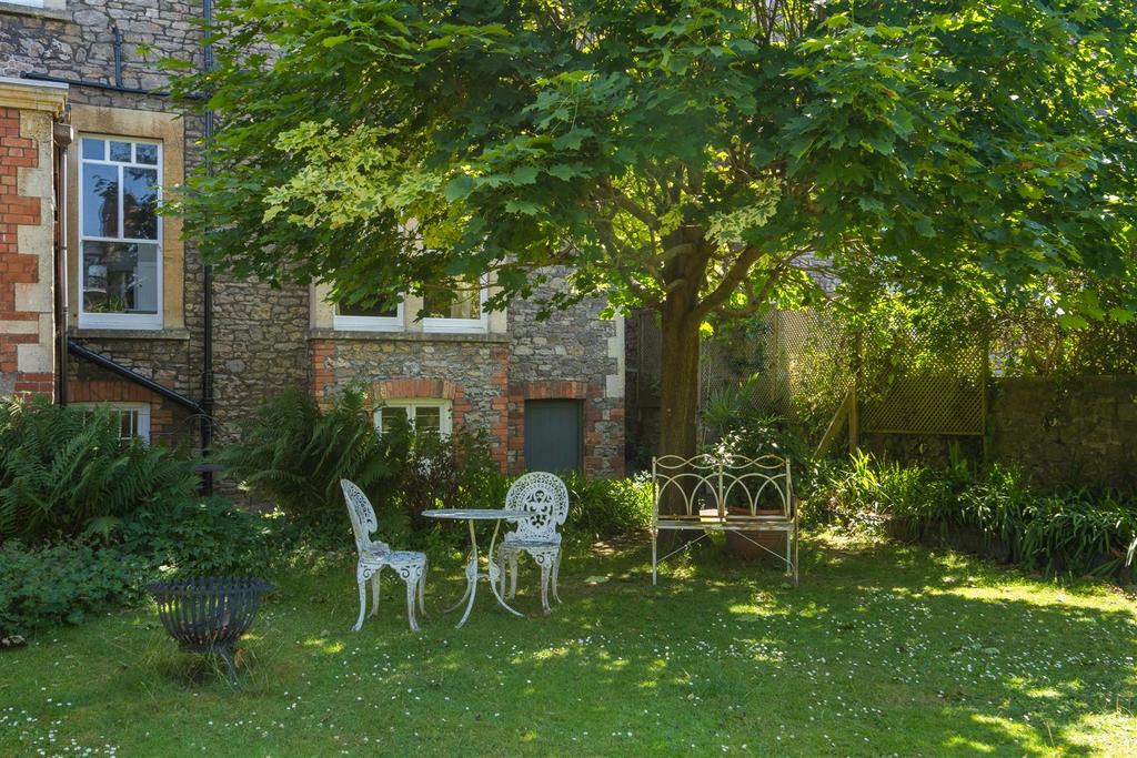 Downleaze, Stoke Bishop Rear Garden 2.jpg