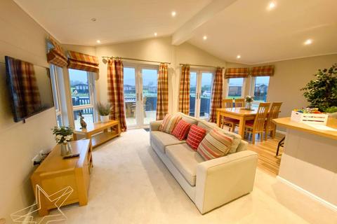 2 bedroom lodge for sale, Caersws Newtown