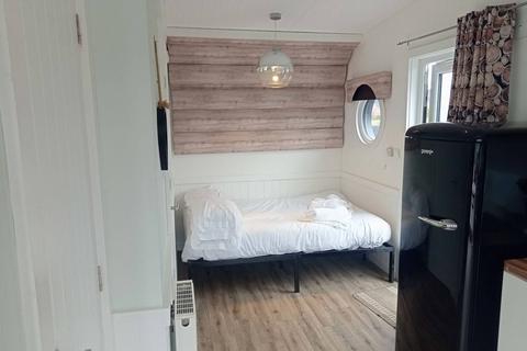 1 bedroom lodge for sale, Caersws Newtown