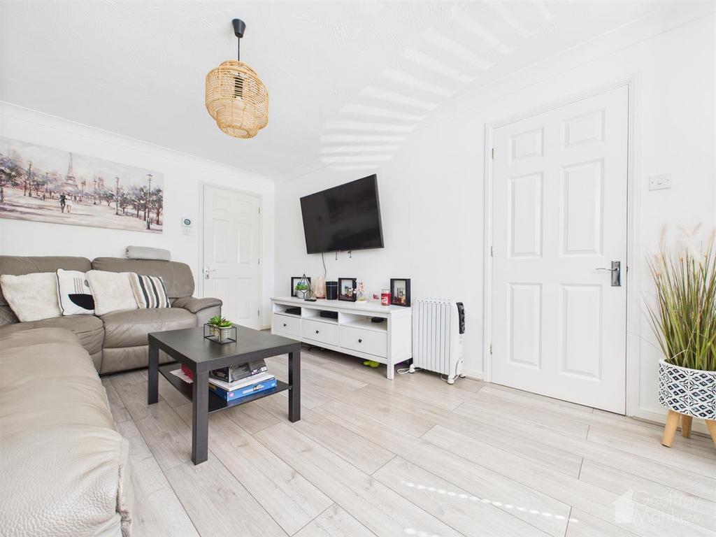 CAM02365 G0-PR0318-STILL024.jpg