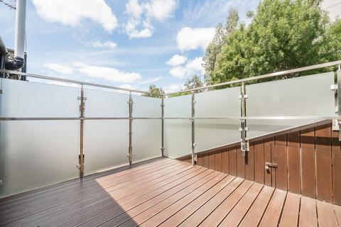 3 bedroom flat for sale, Sedlescombe Road, London SW6