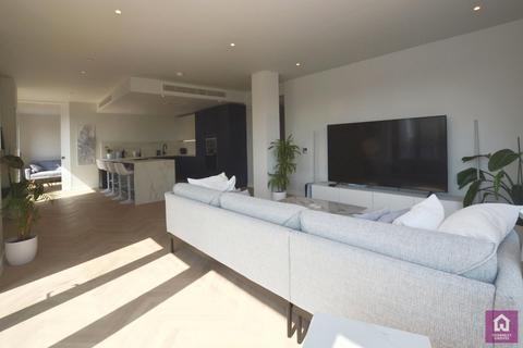 3 bedroom flat to rent, The Stile, 17 Aspin Lane, Manchester, M4