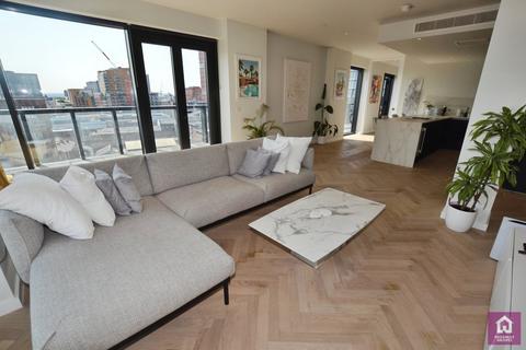 3 bedroom flat to rent, The Stile, 17 Aspin Lane, Manchester, M4