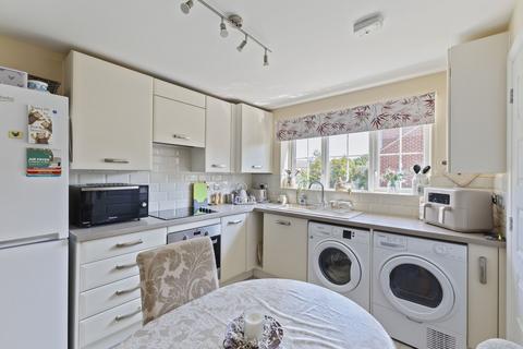 35 Anson Drive, Watchfield, Swindon, SN6 8DH