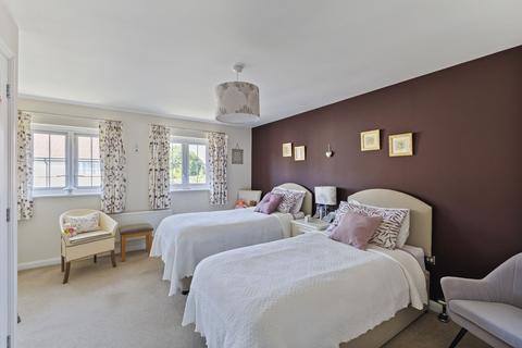35 Anson Drive, Watchfield, Swindon, SN6 8DH
