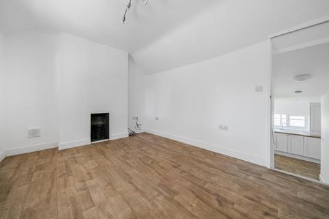 3 bedroom semi-detached bungalow to rent, Sunninghill,  Berkshire,  SL5