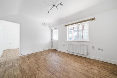 3 bedroom semi-detached bungalow to rent, Sunninghill,  Berkshire,  SL5