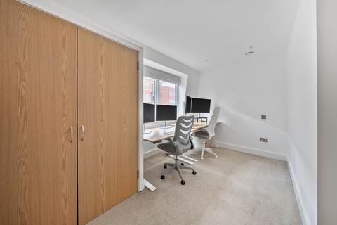 2 bedroom flat for sale, Tower Bridge Road, London, SE1