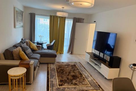 3 bedroom flat to rent, 223 Harrow View, Harrow HA1
