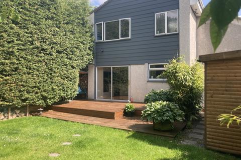 33 Buckstone Road, Edinburgh, EH10 6UA
