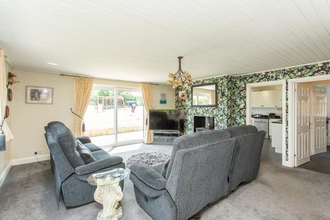 4 bedroom bungalow for sale, Shottendane Road, Margate, CT9