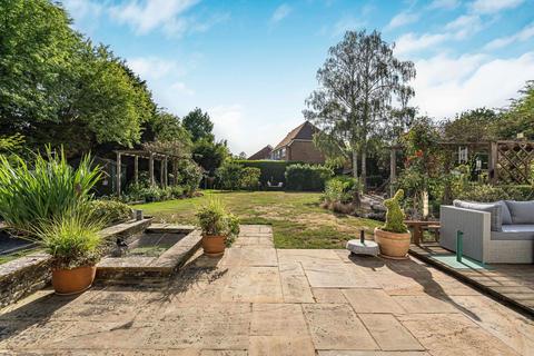 4 bedroom detached house for sale, Eastwick Drive, Great Bookham