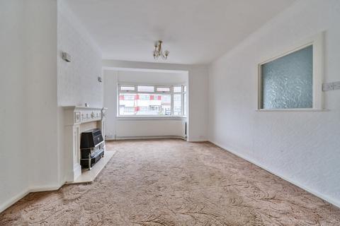3 bedroom terraced house for sale, Oaks Lane, Ilford