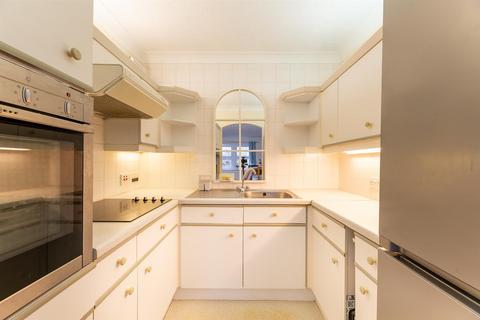 1 bedroom apartment for sale, Chevin Court, Otley LS21