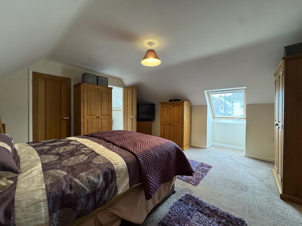 Master Bedroom 3