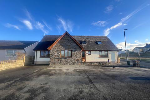 3 bedroom bungalow for sale, 1 Maes Yr Halen , Cross Inn , Near New Quay, SA44