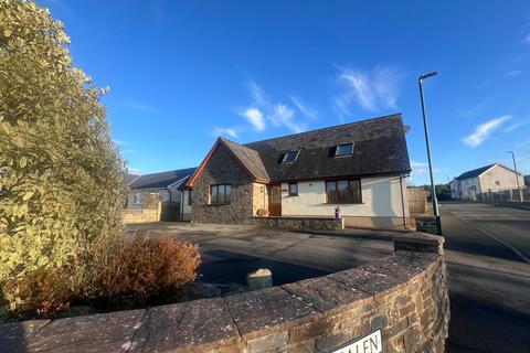 3 bedroom bungalow for sale, 1 Maes Yr Halen , Cross Inn , Near New Quay, SA44