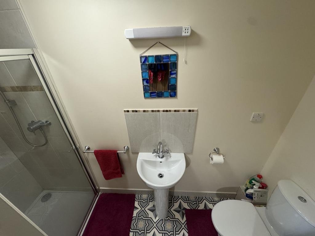 En Suite 1