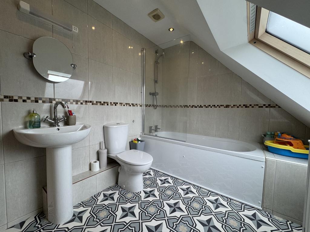 En Suite 2