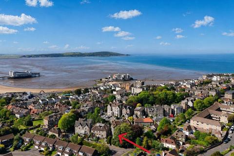 3 bedroom flat for sale, Shrubbery Road, Hillside - Impressive Victorian Flat - Own Entrance
