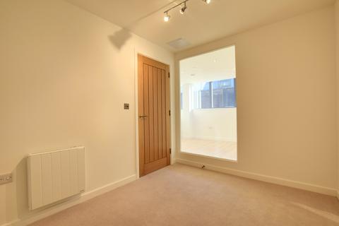1 bedroom flat to rent, Burnell House, 8 Stanmore Hill, Stanmore, HA7