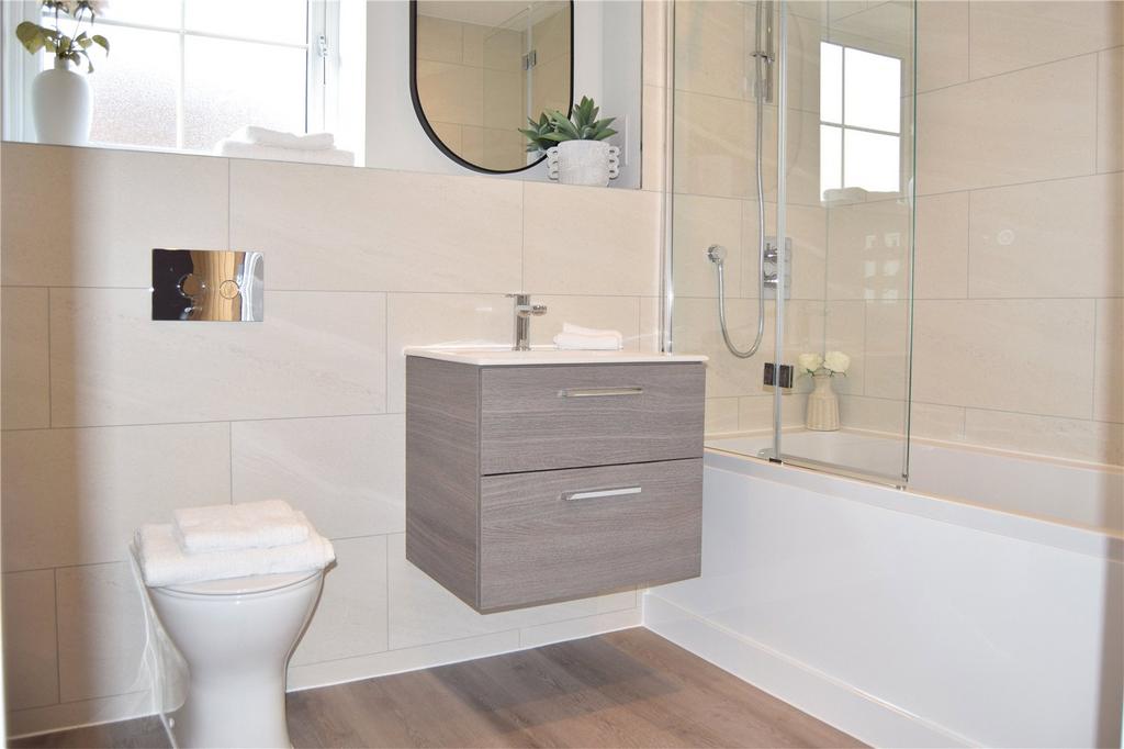 Hever Bathroom
