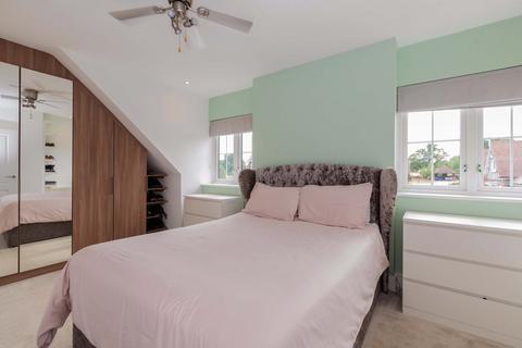 7 Colborne Close, Iver, SL0 0AF