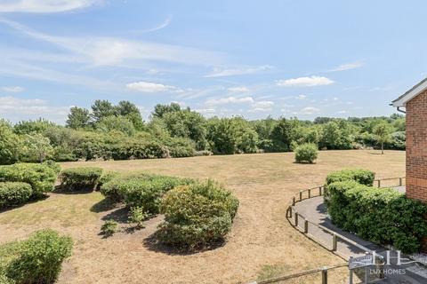 6 Ridgewell Grove, Hornchurch, RM12 5AG