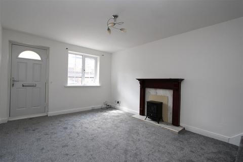 2 bedroom terraced house to rent, Victoria Road, Bradford