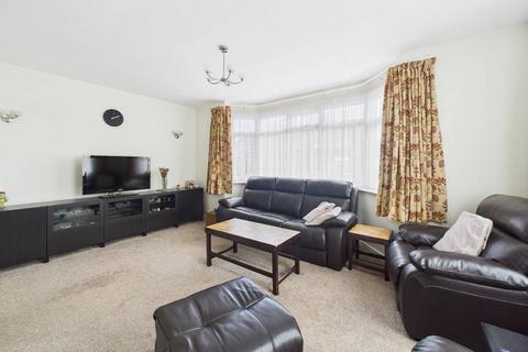 undefined, St Albans Avenue, Hanworth, Middlesex, TW13