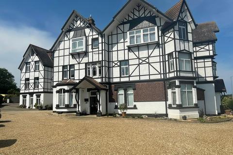 1 bedroom flat for sale, Flat 17, Sheringham Court, Weybourne Road, Sheringham NR26 8HF