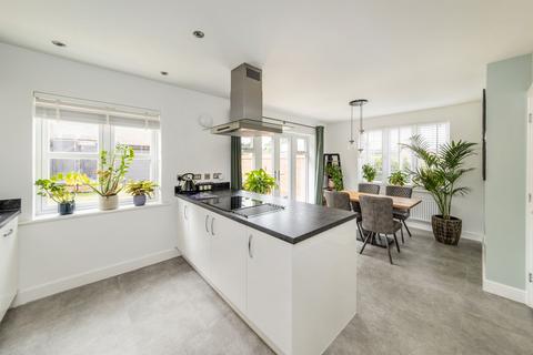 4 bedroom detached house for sale, Furlongs, Abingdon OX14