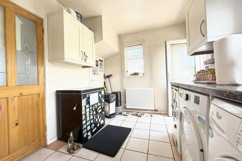 2 bedroom end of terrace house for sale, Wallis Avenue, Hereford HR2