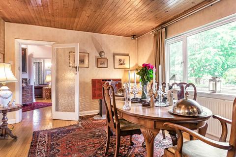 5 bedroom detached house for sale, Holland Close, Stanmore, HA7