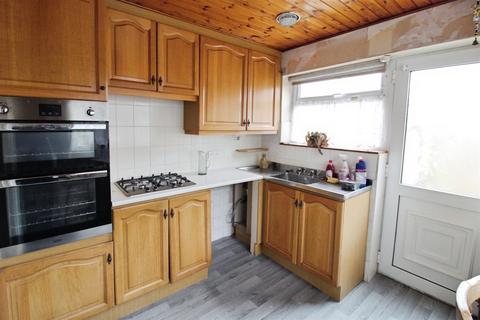 3 bedroom semi-detached house for sale, Galfrid Road, Bilton HU11