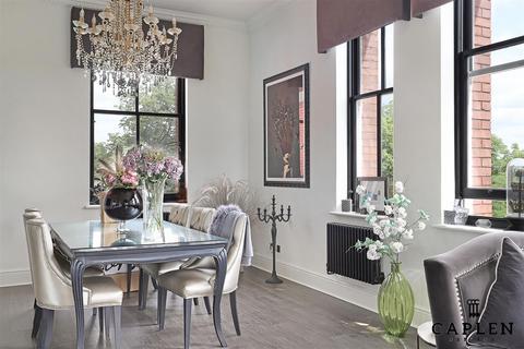 2 bedroom apartment for sale, Brandesbury Square, Woodford Green