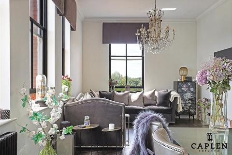 2 bedroom apartment for sale, Brandesbury Square, Woodford Green